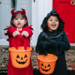 Kinder in Halloween Kostüme